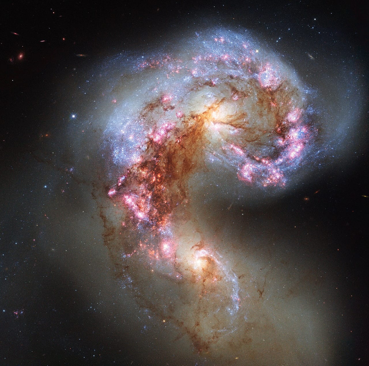 NGC 4038